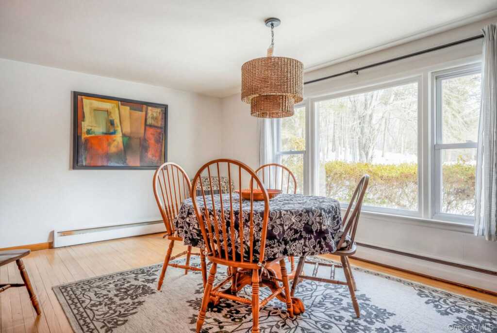 538 Mountain View Avenue, Hurley, NY 12443 - Photo 6 of 19