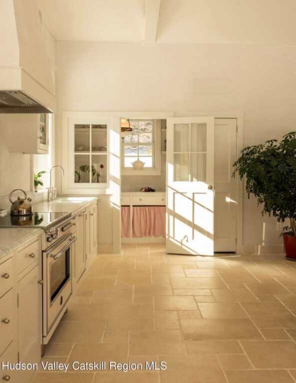 401 Buck Road, Stone Ridge, NY 12484 - Photo 5 of 32