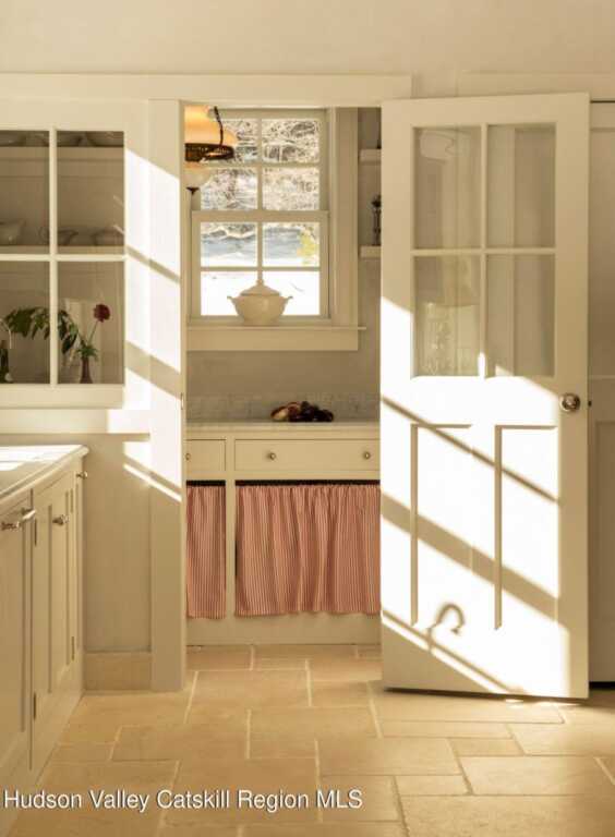 401 Buck Road, Stone Ridge, NY 12484 - Photo 8 of 32