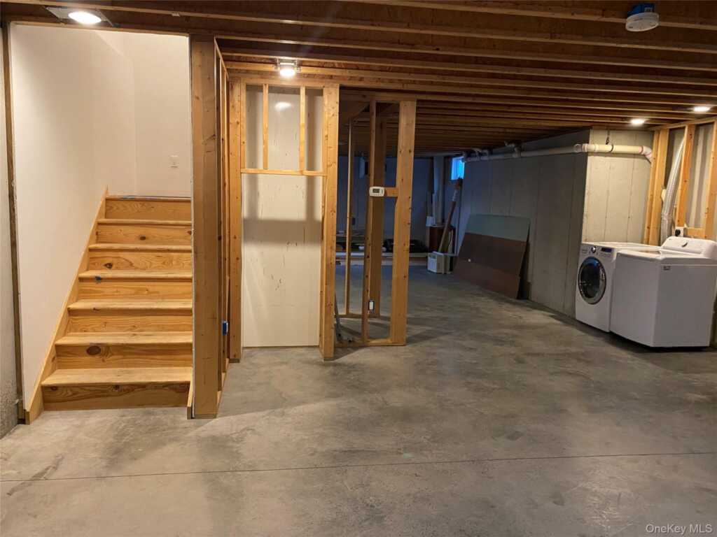 83 Garden Street, Kingston, NY 12401 - Photo 46 of 50