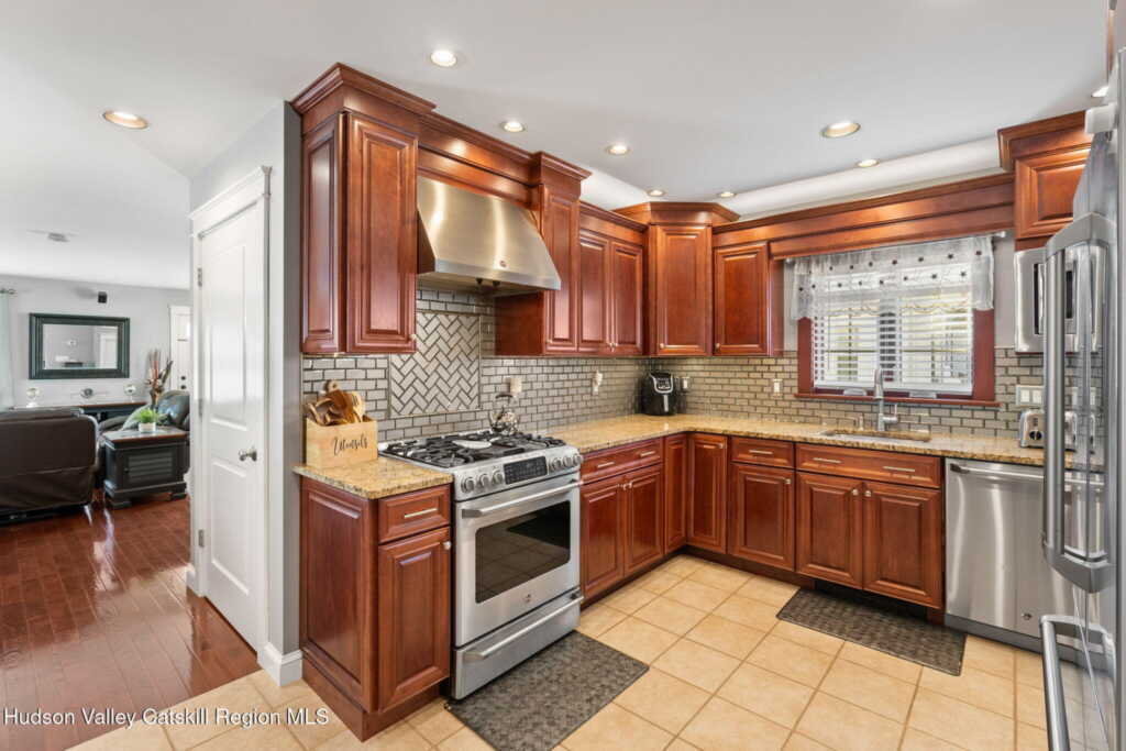 83 Garden Street, Kingston, NY 12401 - Photo 28 of 50