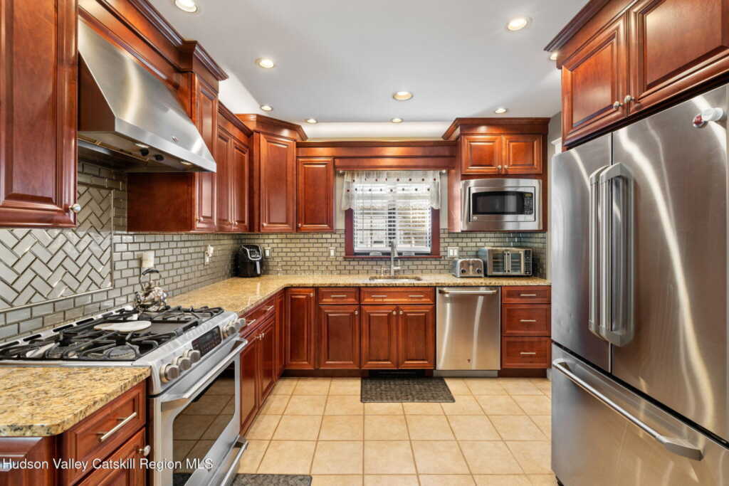 83 Garden Street, Kingston, NY 12401 - Photo 29 of 50