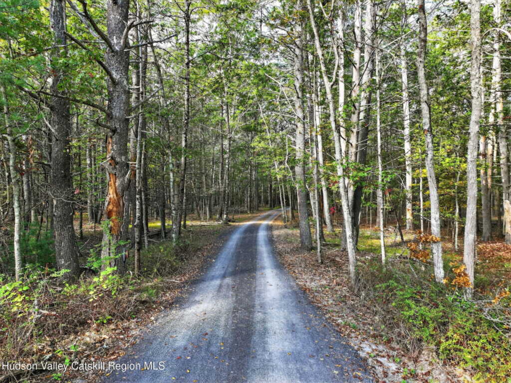 1045 Church Road, Saugerties, NY 12477 - Photo 8 of 50