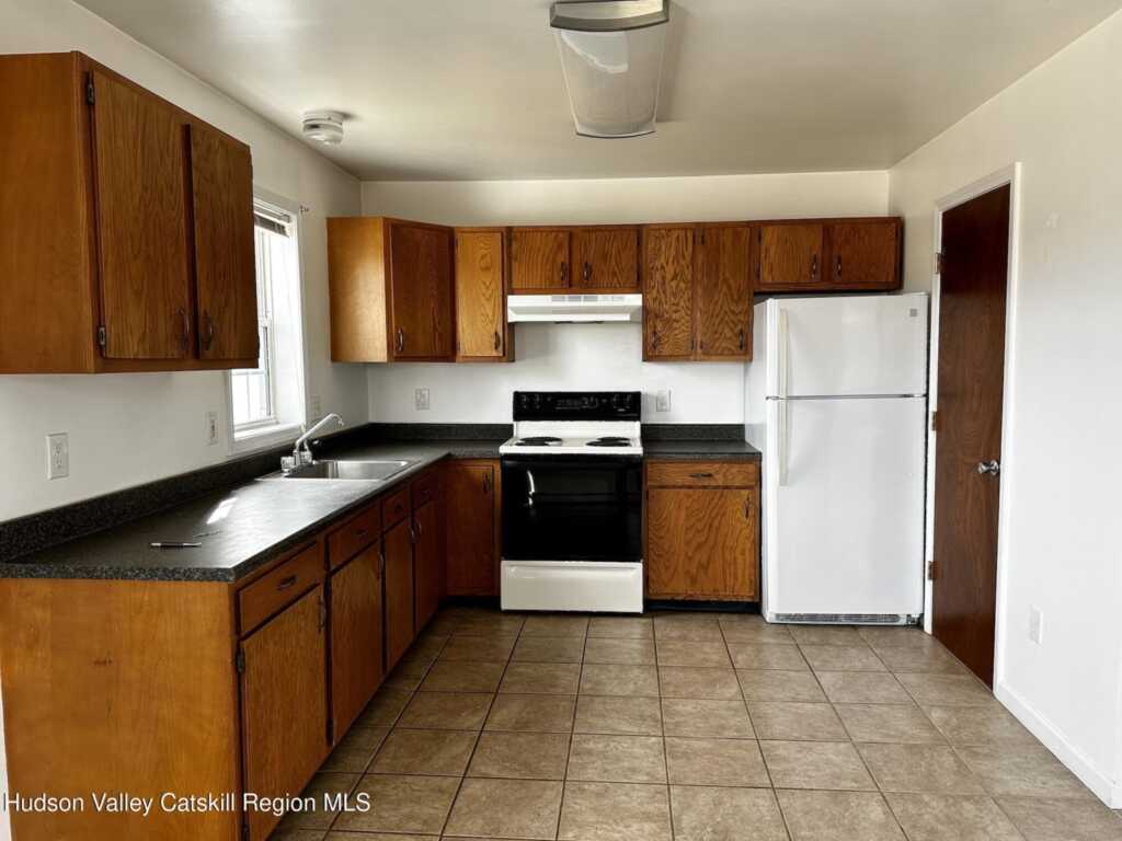 376 Route 32, Unit #1, New Paltz, NY 12561 - Photo 5 of 17