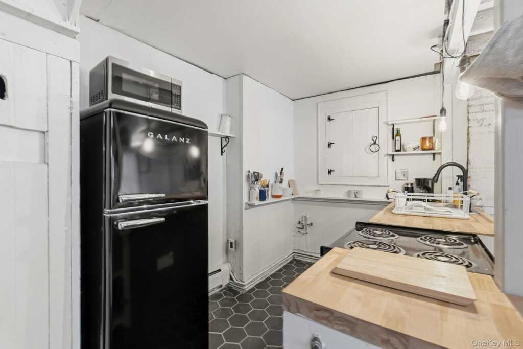 465 Abeel Street, Kingston, NY 12401 - Photo 15 of 29