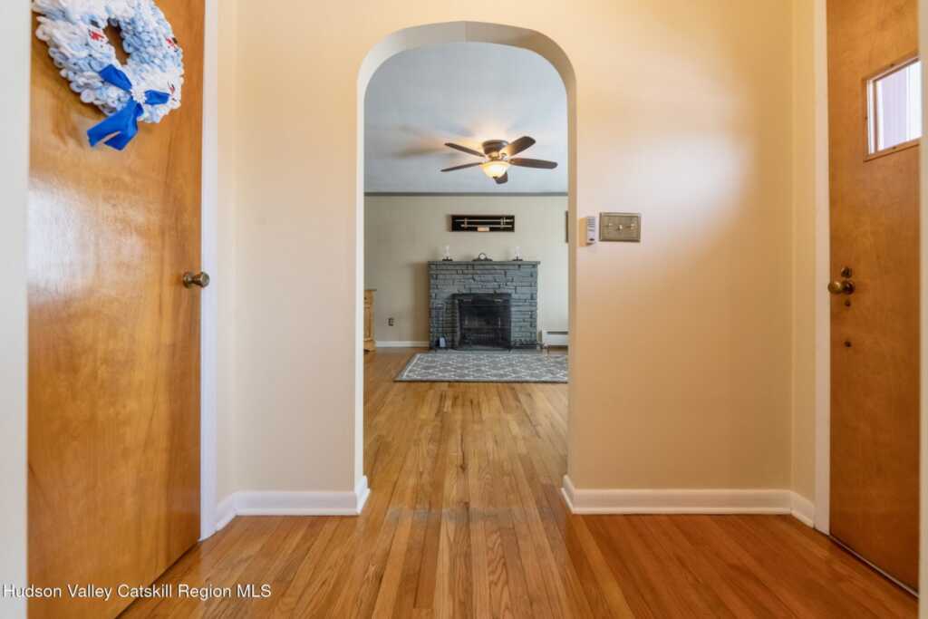 2 Clifton Terrace, Kingston, NY 12401 - Photo 4 of 42