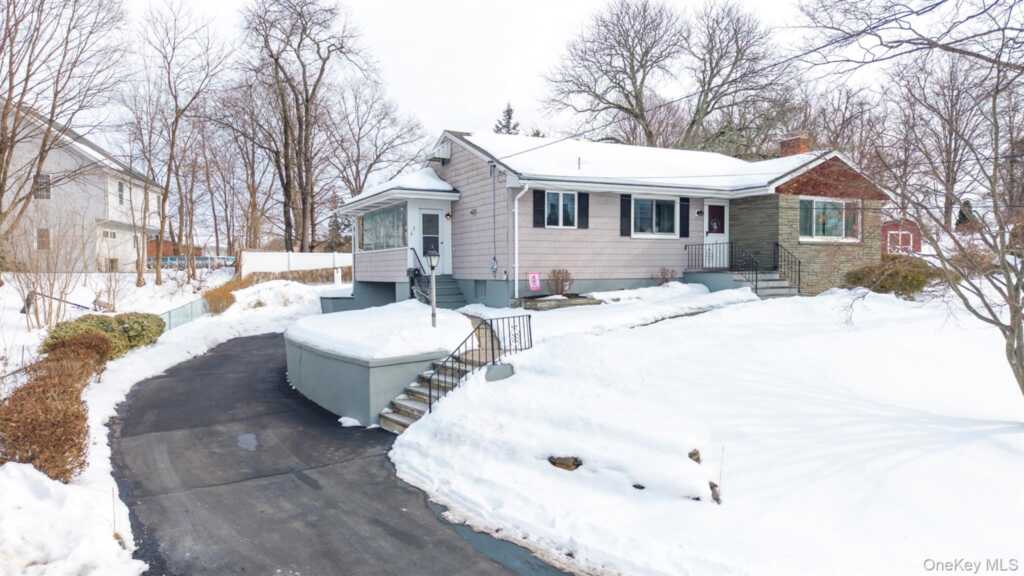 2 Clifton Terrace, Kingston, NY 12401