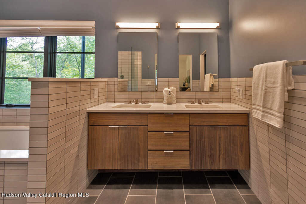 10 Hidden Mountain Lane, Stone Ridge, NY 12484 - Photo 23 of 50