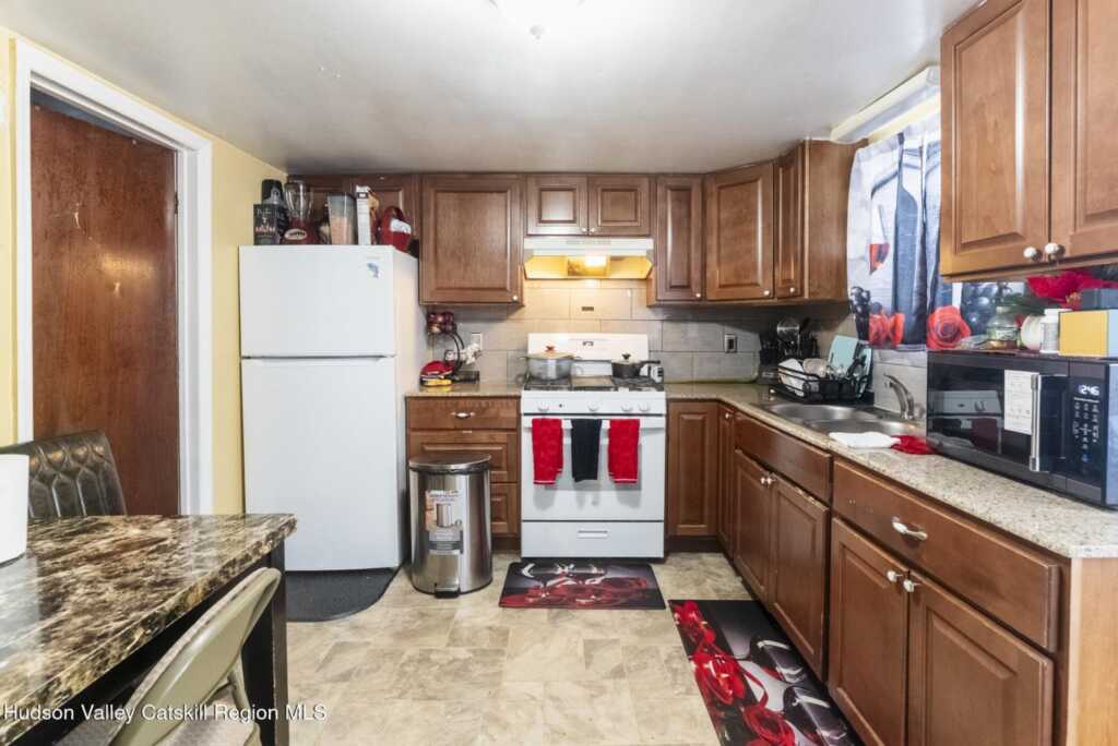 199 Greenkill Avenue, Kingston, NY 12401 - Photo 21 of 34