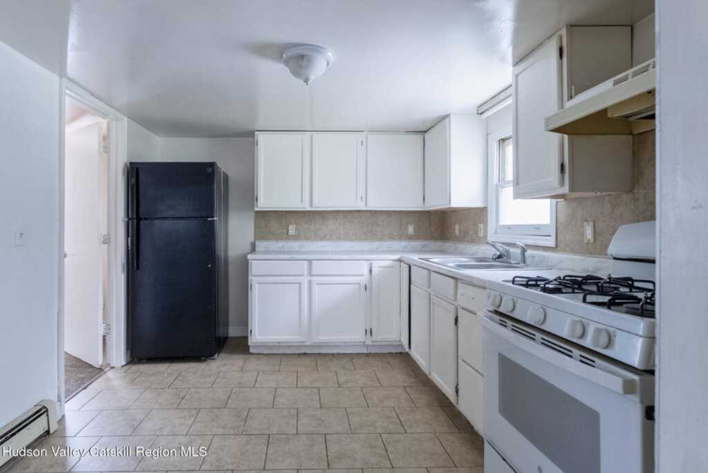 199 Greenkill Avenue, Kingston, NY 12401 - Photo 8 of 34