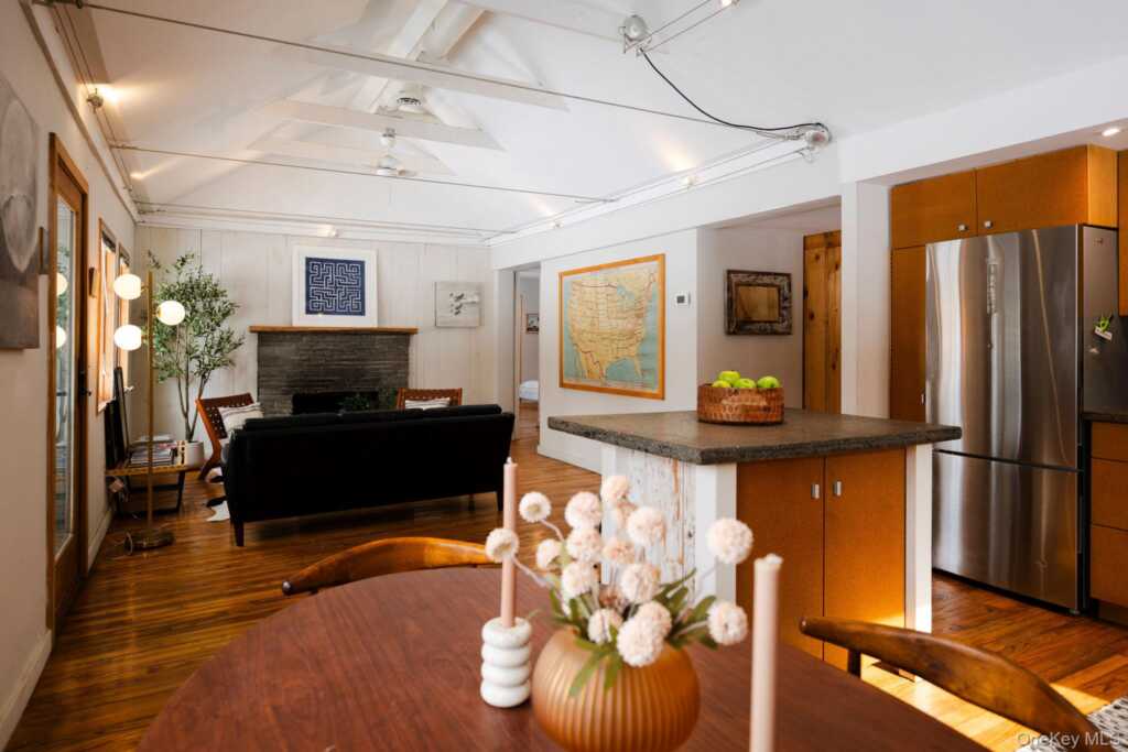 171 W Hurley Road, Hurley, NY 12498 - Photo 8 of 35