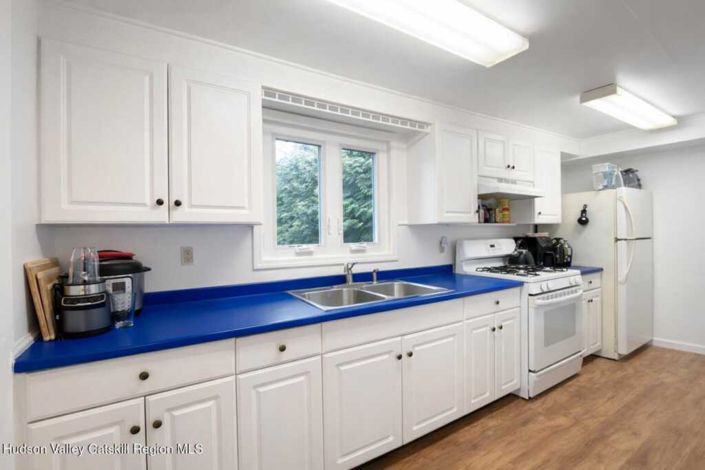 30 Sycamore Street, Kingston, NY 12401 - Photo 7 of 28