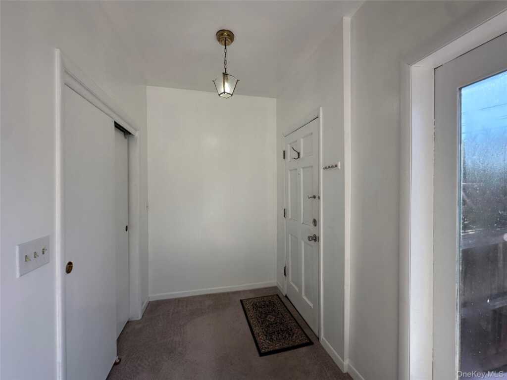 165 Ulster Avenue, Unit #8, Saugerties, NY 12477 - Photo 15 of 29