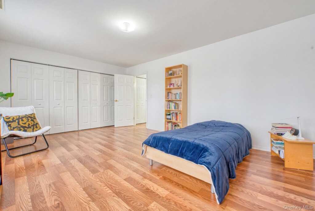 255 Village Court, Kingston, NY 12401 - Photo 15 of 22