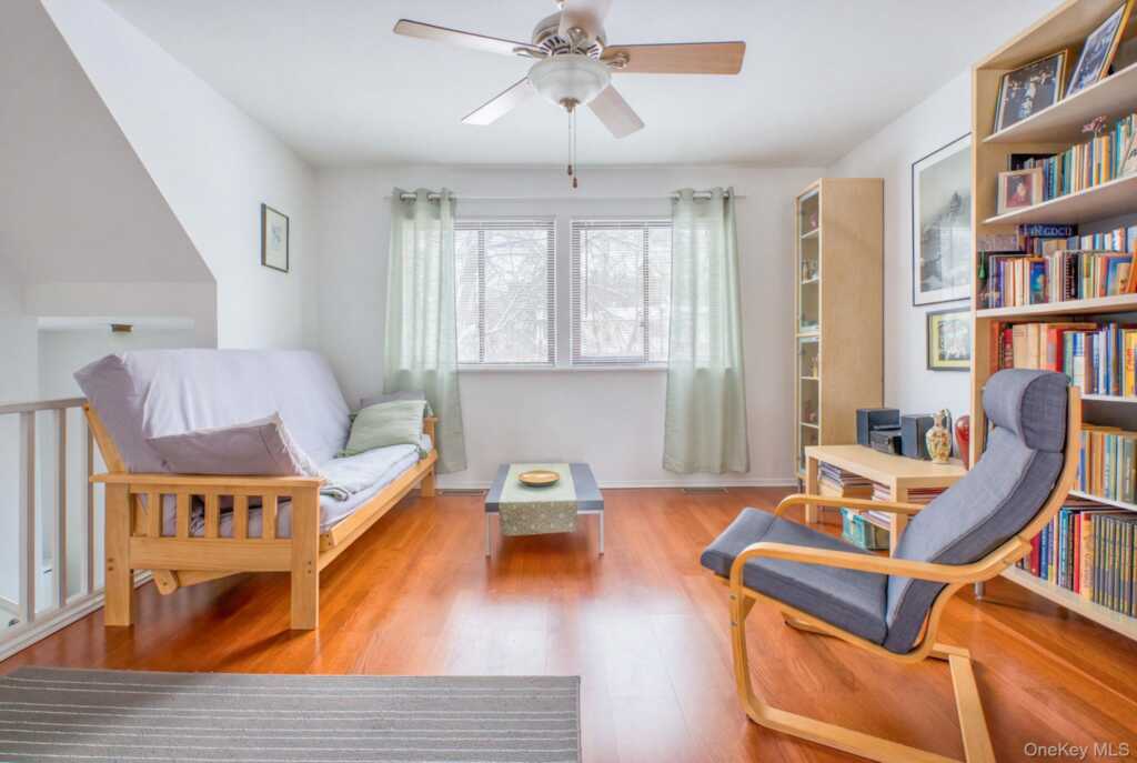 255 Village Court, Kingston, NY 12401 - Photo 3 of 22