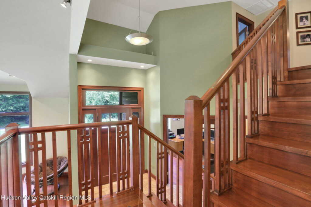 374 Linderman Avenue, Kingston, NY 12401 - Photo 14 of 29