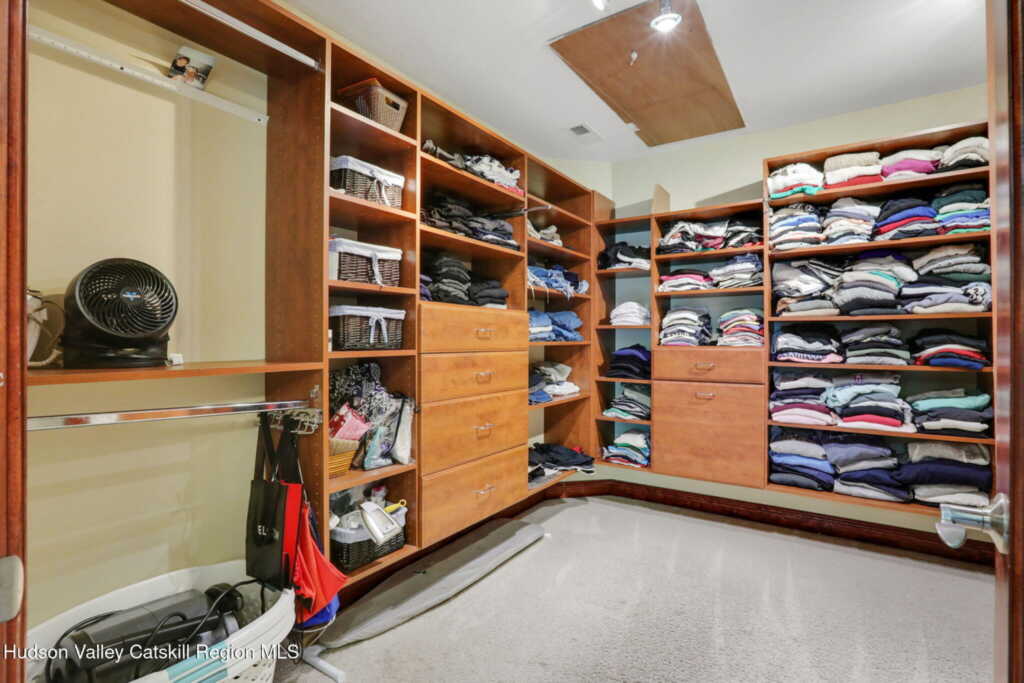 374 Linderman Avenue, Kingston, NY 12401 - Photo 17 of 29