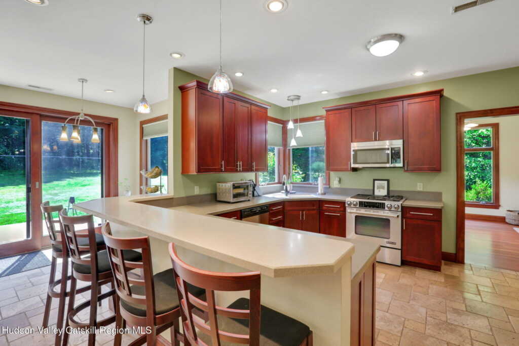 374 Linderman Avenue, Kingston, NY 12401 - Photo 5 of 29