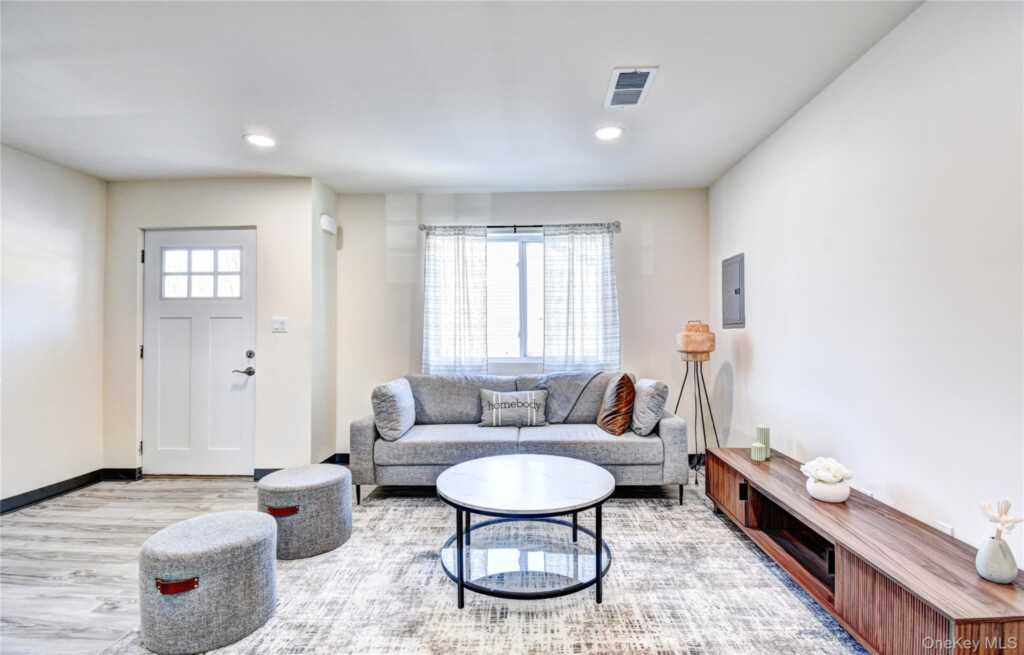 15 Moka Place, Saugerties, NY 12477 - Photo 12 of 28