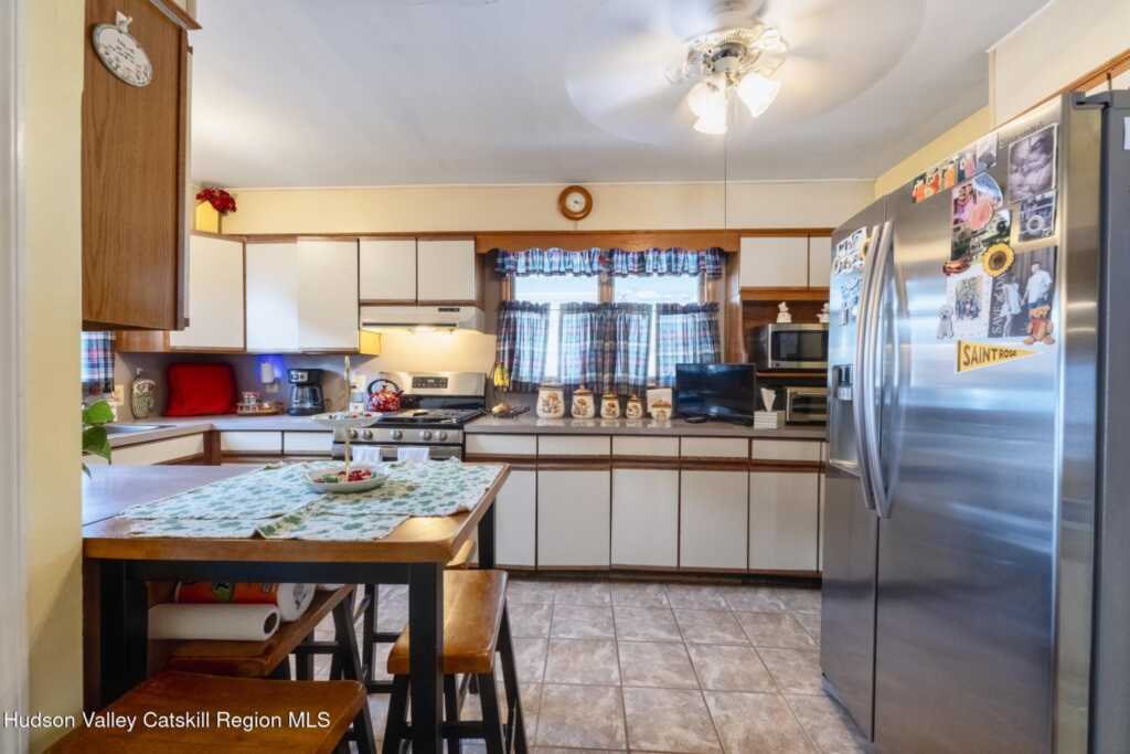 11 Lay Street, Kingston, NY 12401 - Photo 13 of 36