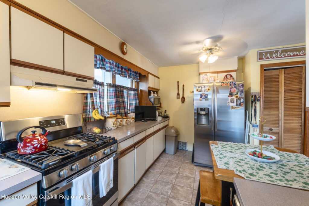 11 Lay Street, Kingston, NY 12401 - Photo 15 of 36