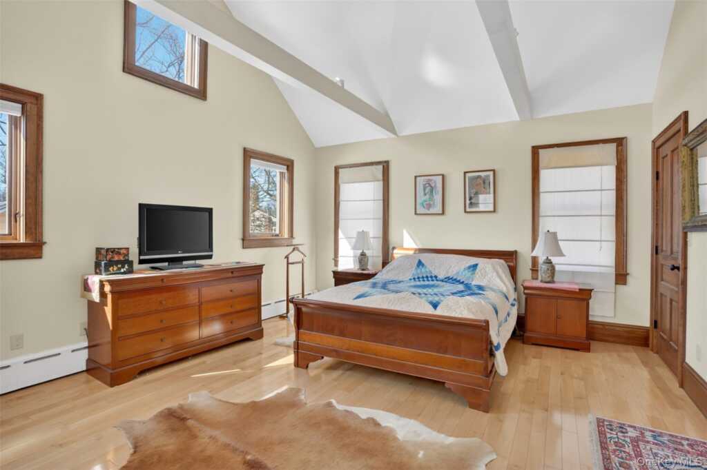 6455 Montgomery Street, Rhinebeck, NY 12572 - Photo 32 of 49