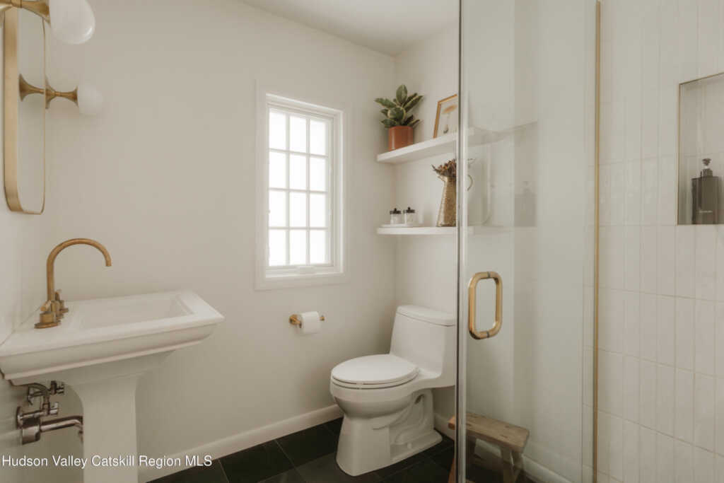 114 Dutchtown Road, Saugerties, NY 12477 - Photo 19 of 44