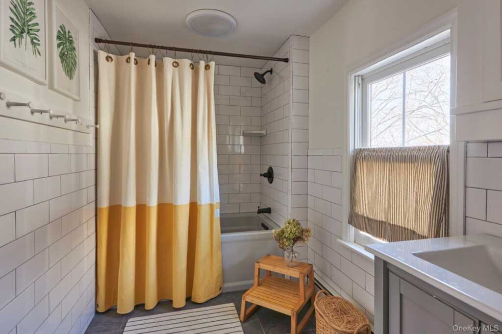 41 Grinnell Street, Rhinebeck, NY 12574 - Photo 17 of 23