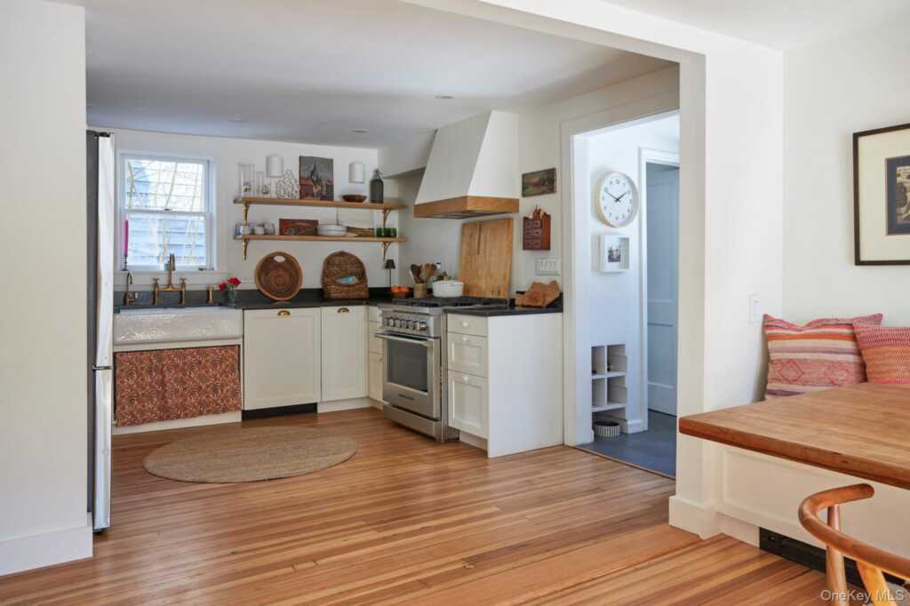 41 Grinnell Street, Rhinebeck, NY 12574 - Photo 8 of 23