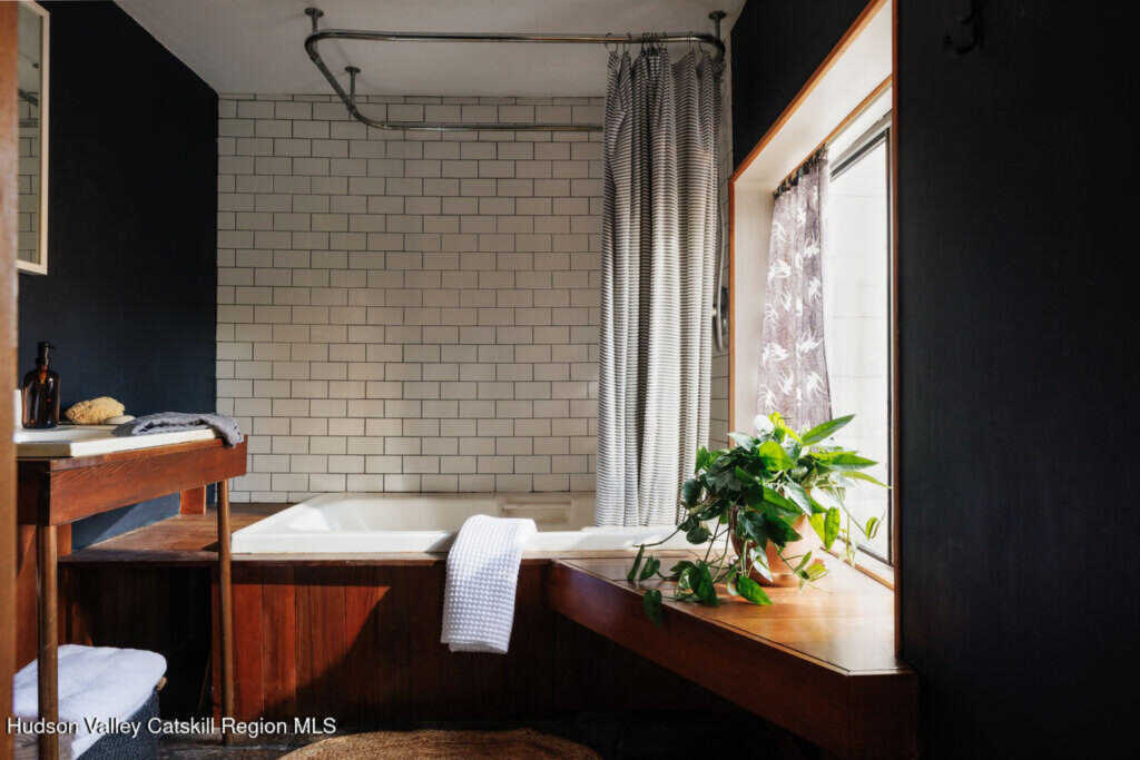 209-211 Fishcreek Road, Saugerties, NY 12477 - Photo 21 of 47