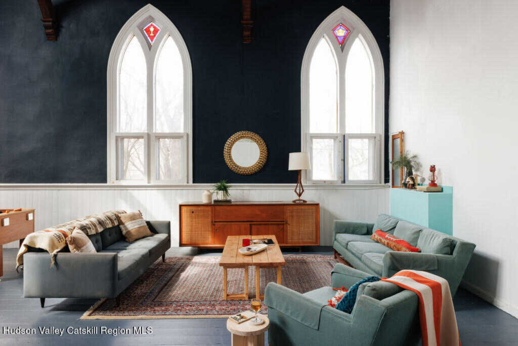 209-211 Fishcreek Road, Saugerties, NY 12477 - Photo 3 of 47