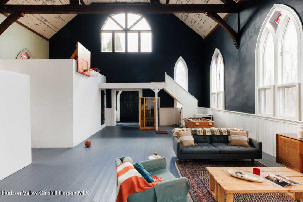 209-211 Fishcreek Road, Saugerties, NY 12477 - Photo 8 of 47