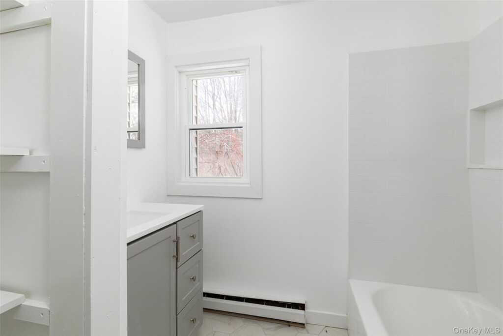 2845 Route 9G, Unit #Unit #4, Rhinebeck, NY 12572 - Photo 10 of 13