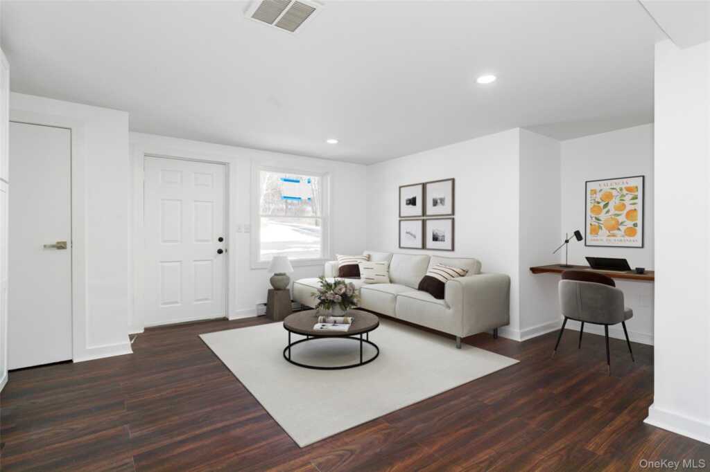 2845 Route 9G, Unit #Unit #4, Rhinebeck, NY 12572 - Photo 2 of 13