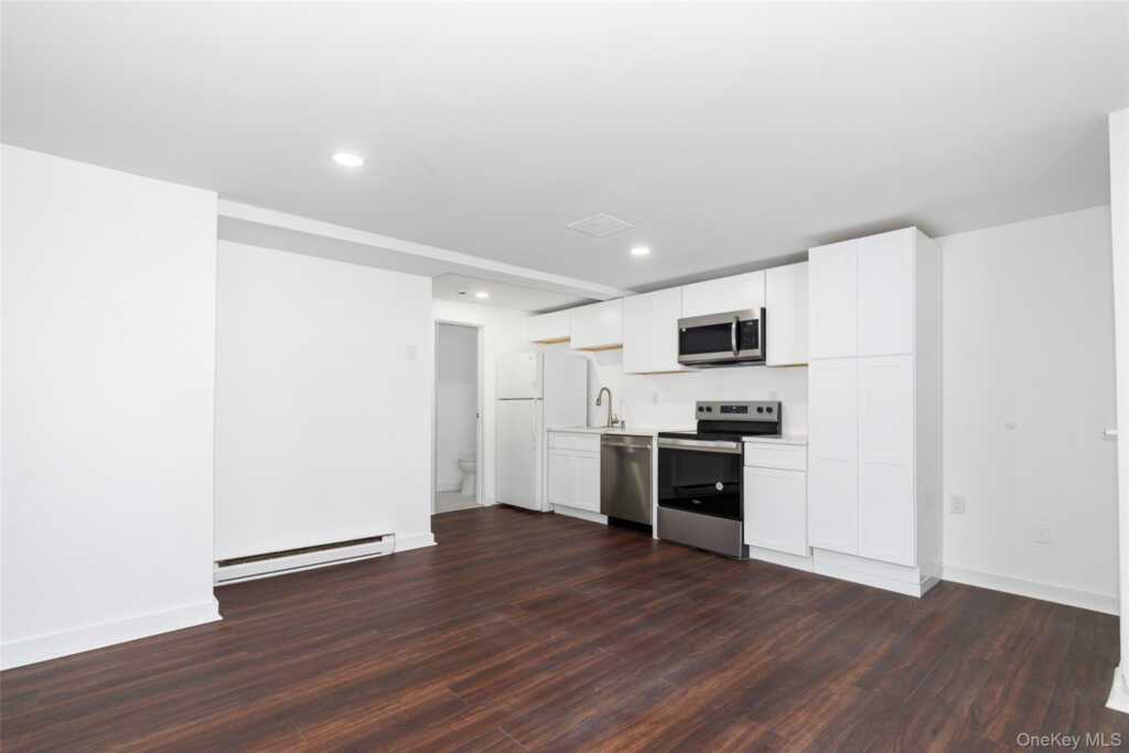 2845 Route 9G, Unit #Unit #4, Rhinebeck, NY 12572 - Photo 5 of 13