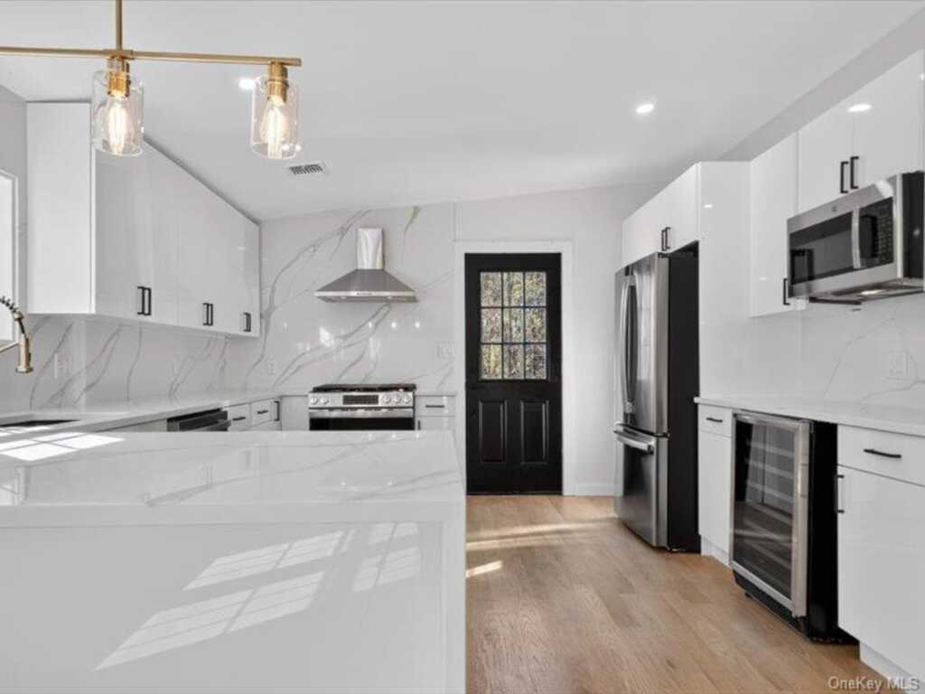 176 Old State Route 28, Hurley, NY 12433 - Photo 6 of 25