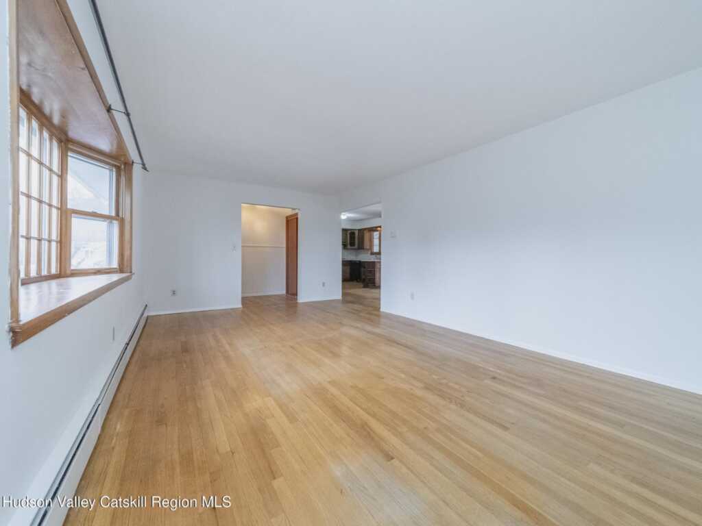 30 Redwood Road, Saugerties, NY 12477 - Photo 5 of 31