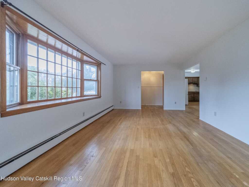 30 Redwood Road, Saugerties, NY 12477 - Photo 6 of 31