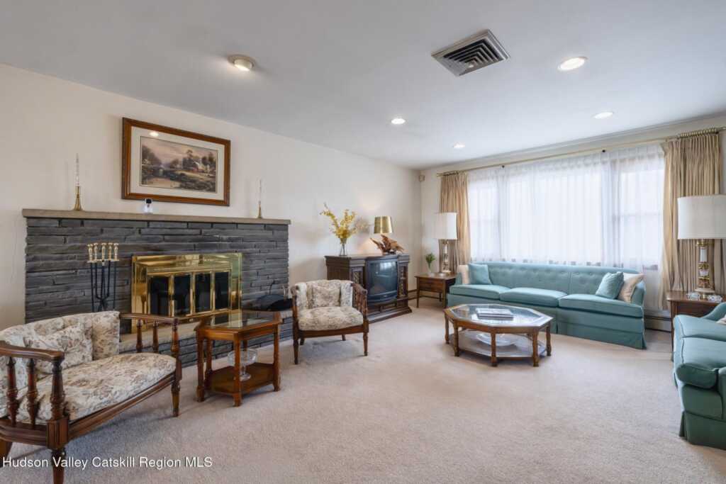 101 Florence Street, Kingston, NY 12401 - Photo 10 of 44