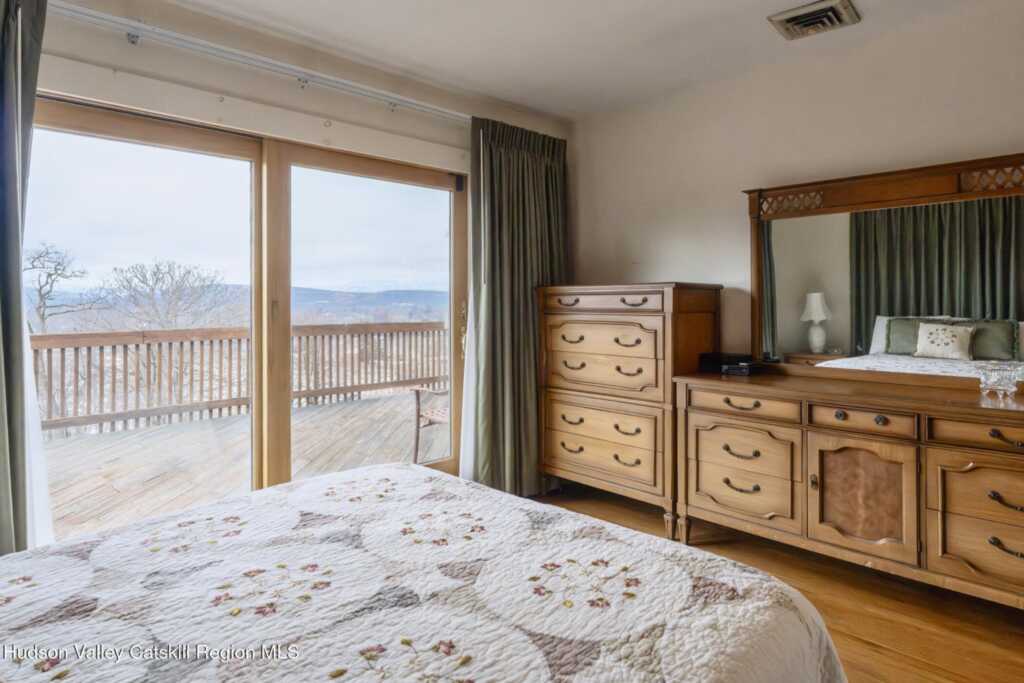 101 Florence Street, Kingston, NY 12401 - Photo 23 of 44