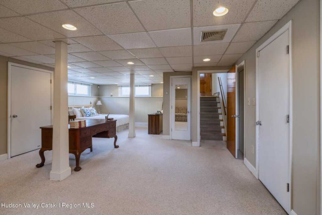 101 Florence Street, Kingston, NY 12401 - Photo 31 of 44