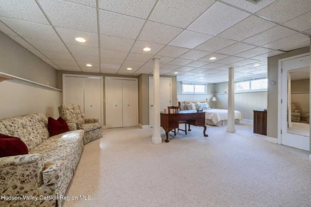 101 Florence Street, Kingston, NY 12401 - Photo 33 of 44