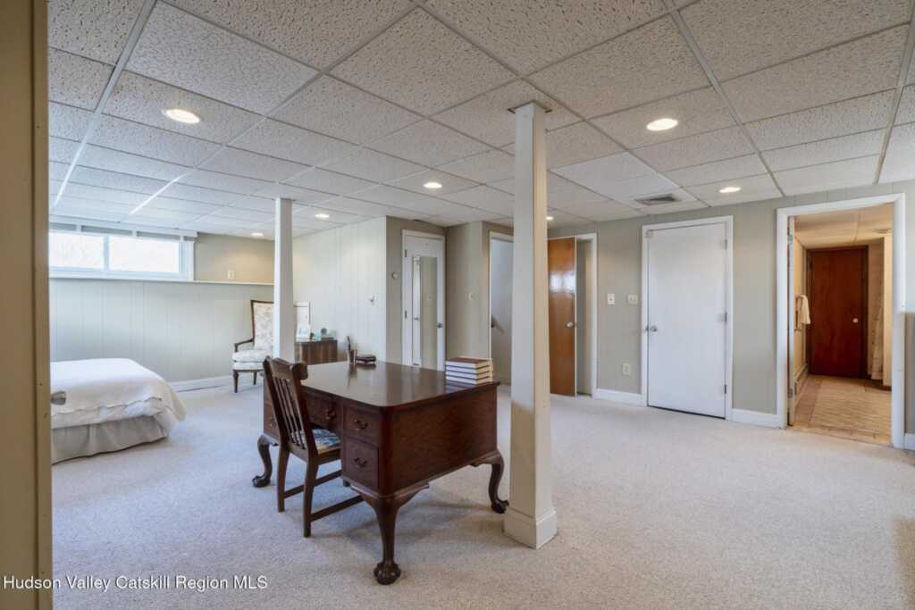 101 Florence Street, Kingston, NY 12401 - Photo 35 of 44