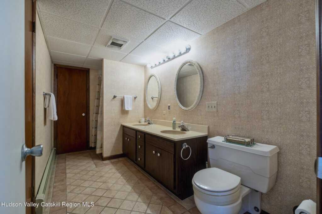 101 Florence Street, Kingston, NY 12401 - Photo 36 of 44