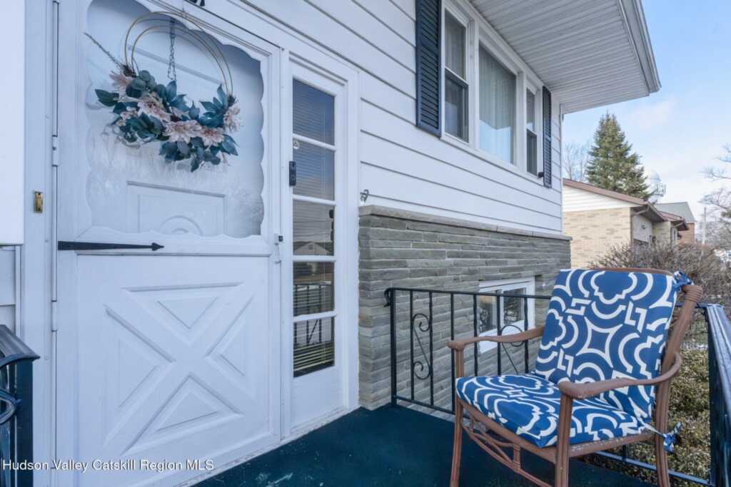 101 Florence Street, Kingston, NY 12401 - Photo 4 of 44