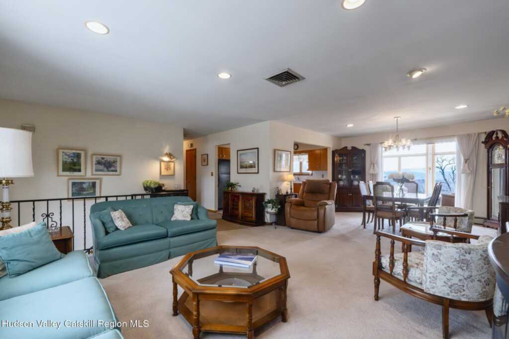 101 Florence Street, Kingston, NY 12401 - Photo 9 of 44