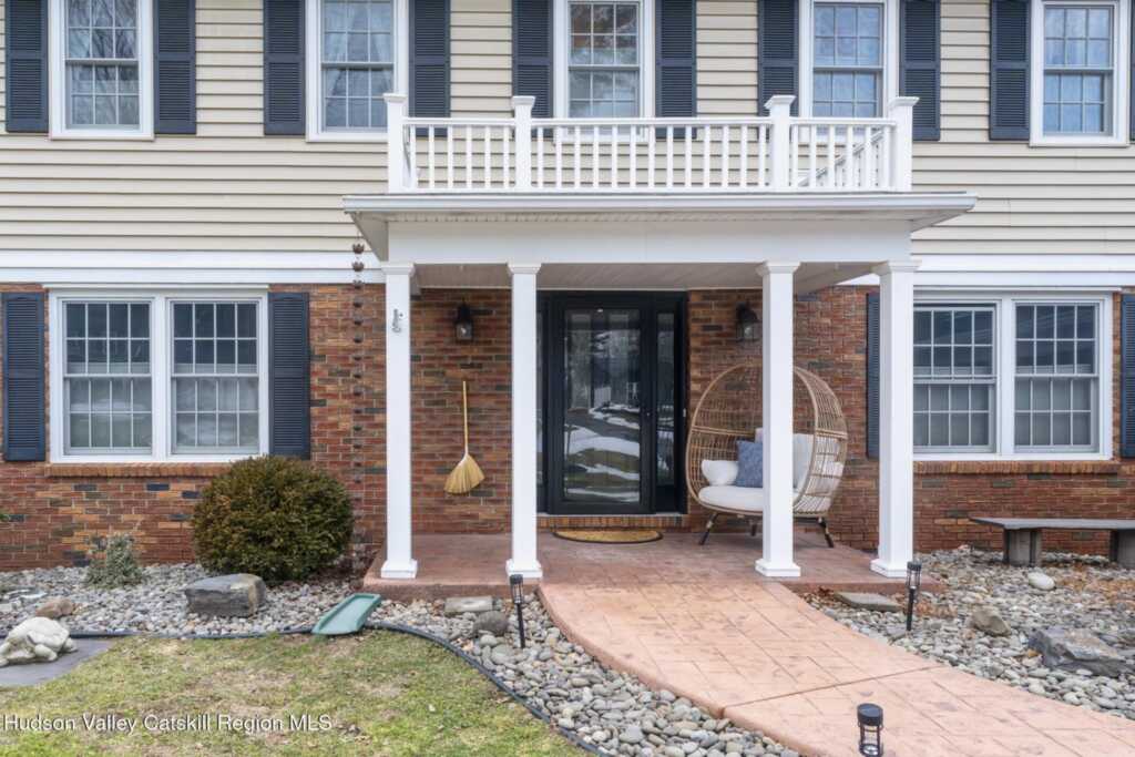 36 Arnold Drive, Kingston, NY 12401 - Photo 3 of 48