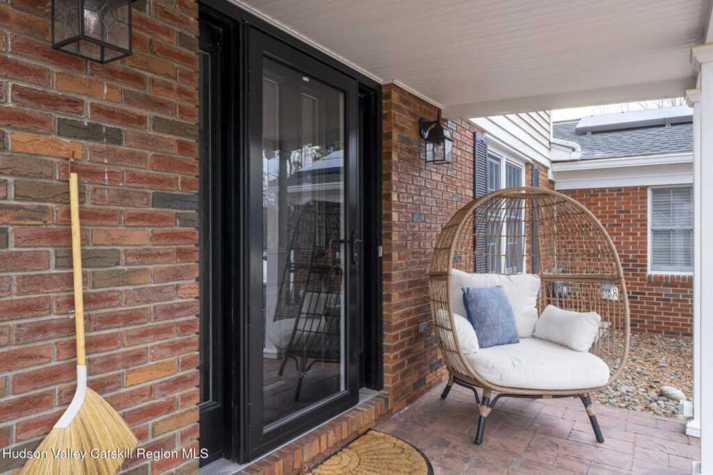 36 Arnold Drive, Kingston, NY 12401 - Photo 4 of 48