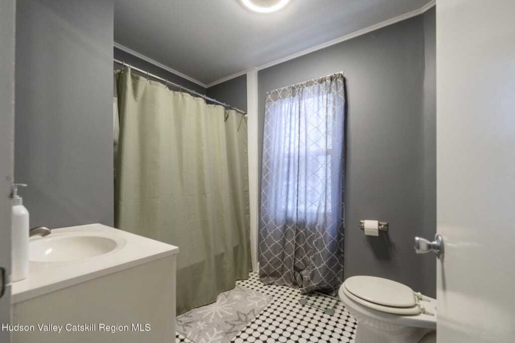 106 O'Reilly Street, Kingston, NY 12401 - Photo 27 of 33