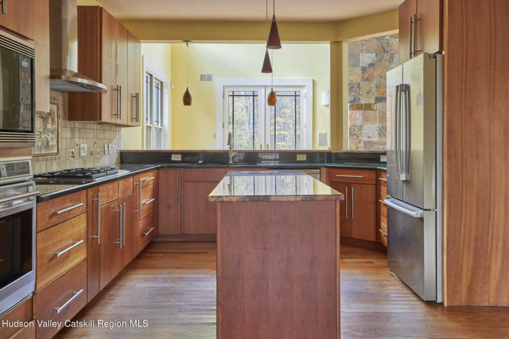 203 Silver Lake Road, Rhinebeck, NY 12572 - Photo 12 of 46